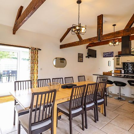 Villa Y Beudy The Dairy Oswestry Esterno foto