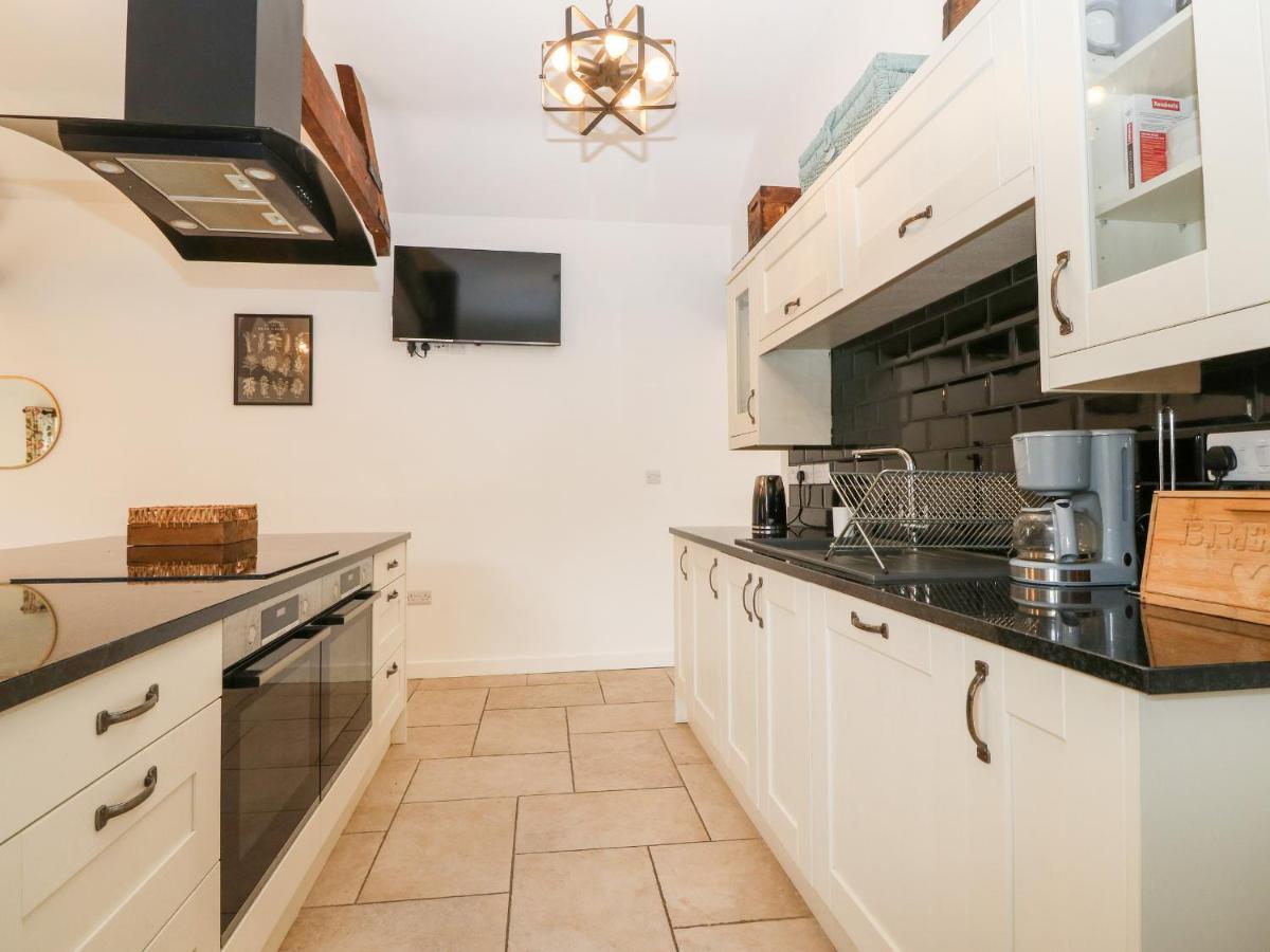 Villa Y Beudy The Dairy Oswestry Esterno foto